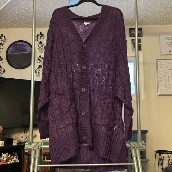 Gently Used Large LuLaRoe Purple Knit Cardigan - Picture 1 of 1